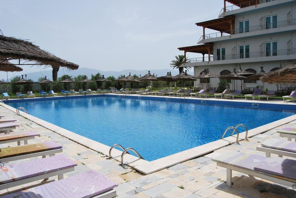 Vlorë Europa Grand Resort מראה חיצוני תמונה